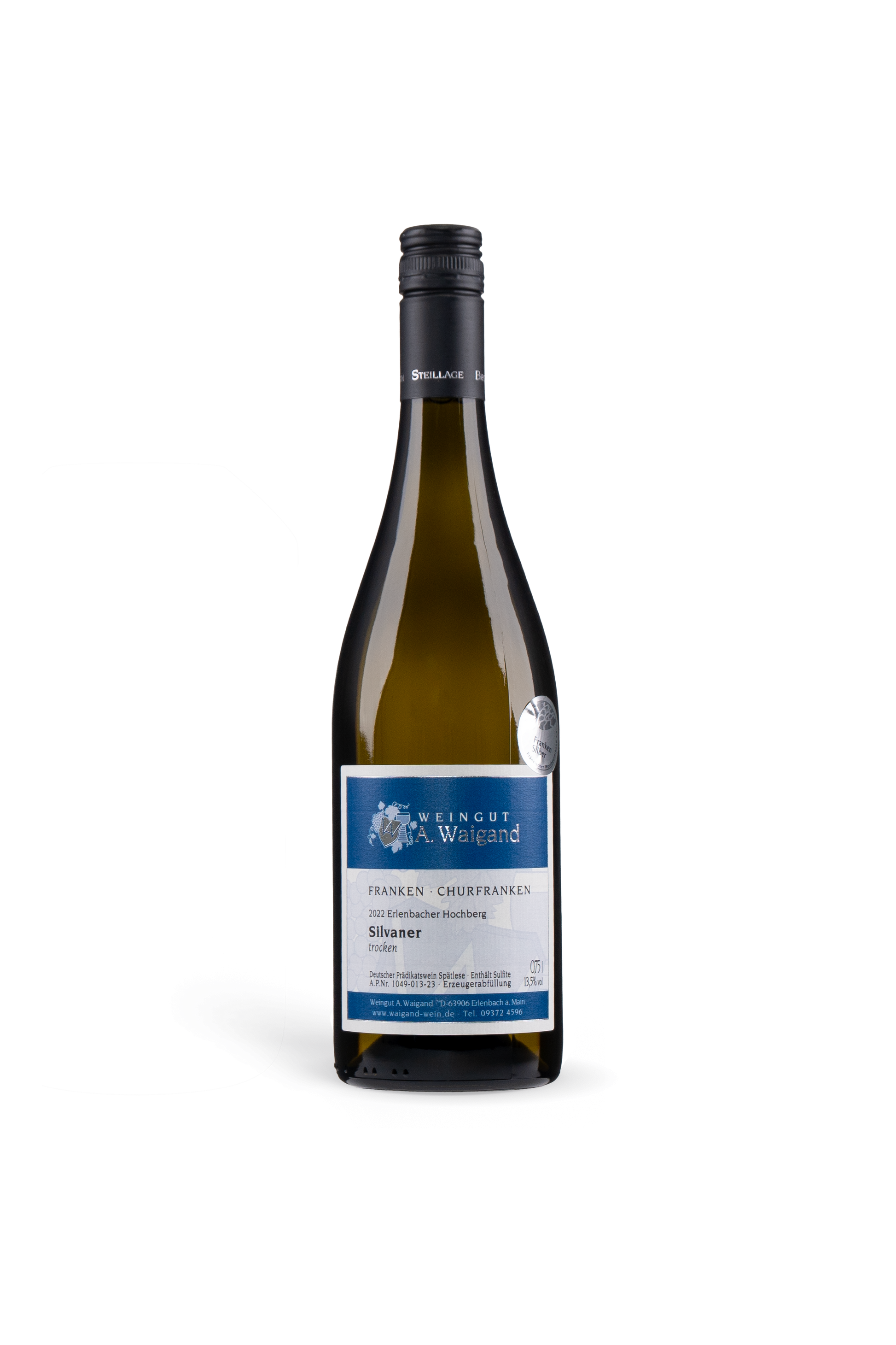 2022er Erlenbacher Hochberg Silvaner trocken Weingut A. Waigand - freigestellte Weissweinflasche