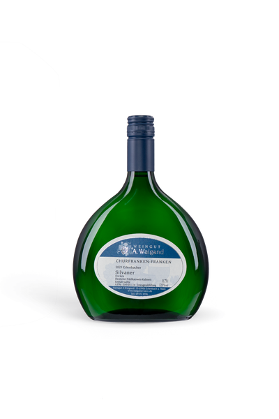 2023er Silvaner trocken Weingut A. Waigand - freigestellte Weissweinflasche